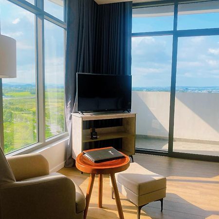 Newcc Hotel And Serviced Apartment 꽝응아이 외부 사진