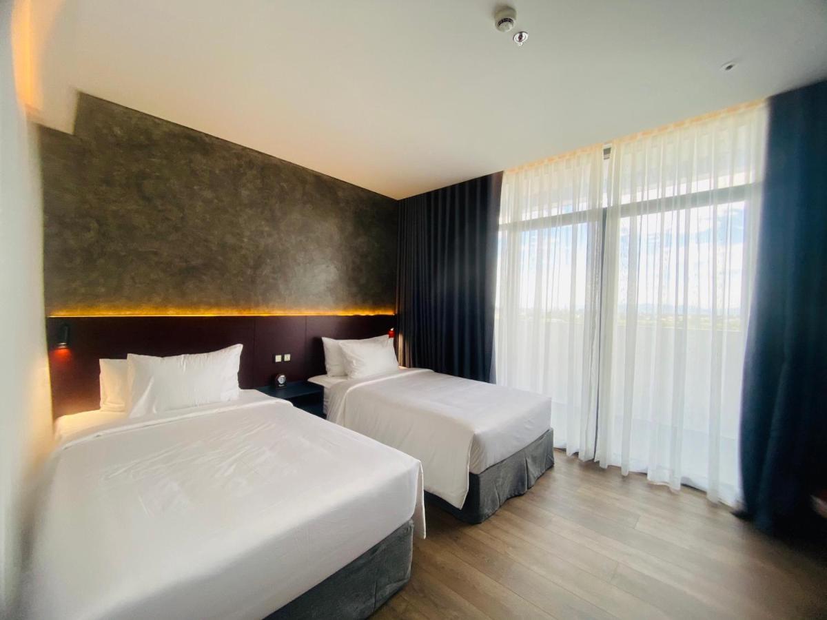 Newcc Hotel And Serviced Apartment 꽝응아이 외부 사진