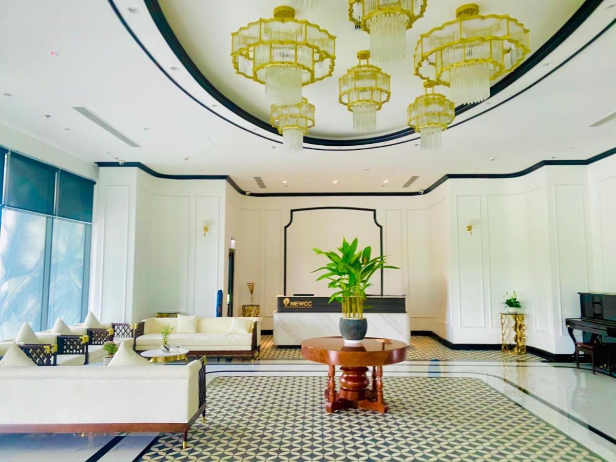 Newcc Hotel And Serviced Apartment 꽝응아이 외부 사진